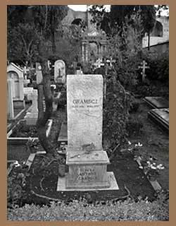 La tomba di Antonio Gramsci - cimitero degli acattolici di Roma
